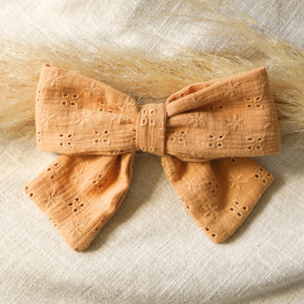 Barrette nœud Pia Camel